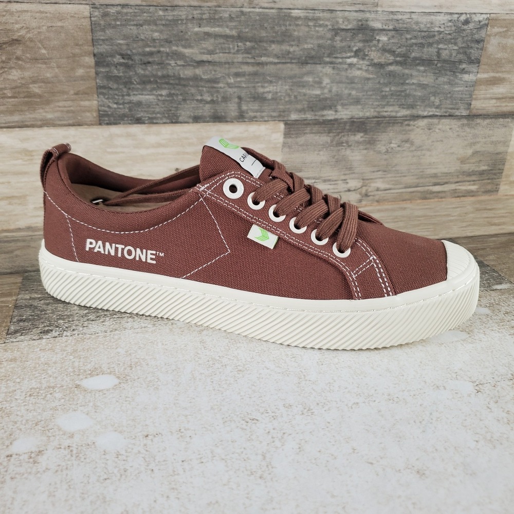 Cariuma OCA Low Mens Shoe Sz 8 Pantone Cacao Nibs Canvas Contrast Thread Sneaker